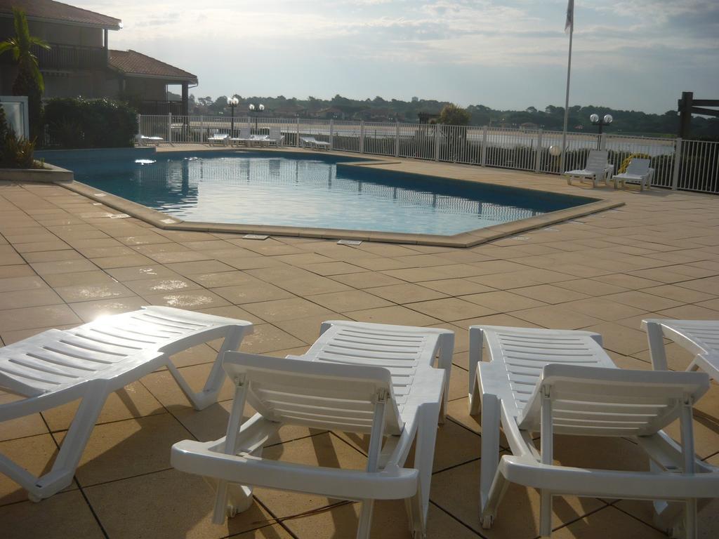 Appartements A Cote Lac Marin De Port D'Albret ヴュー・ブコー・レ・バン エクステリア 写真