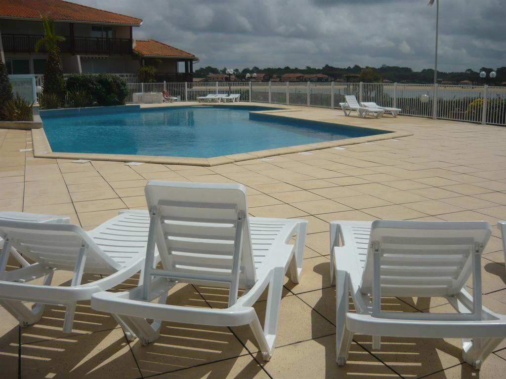 Appartements A Cote Lac Marin De Port D'Albret ヴュー・ブコー・レ・バン エクステリア 写真